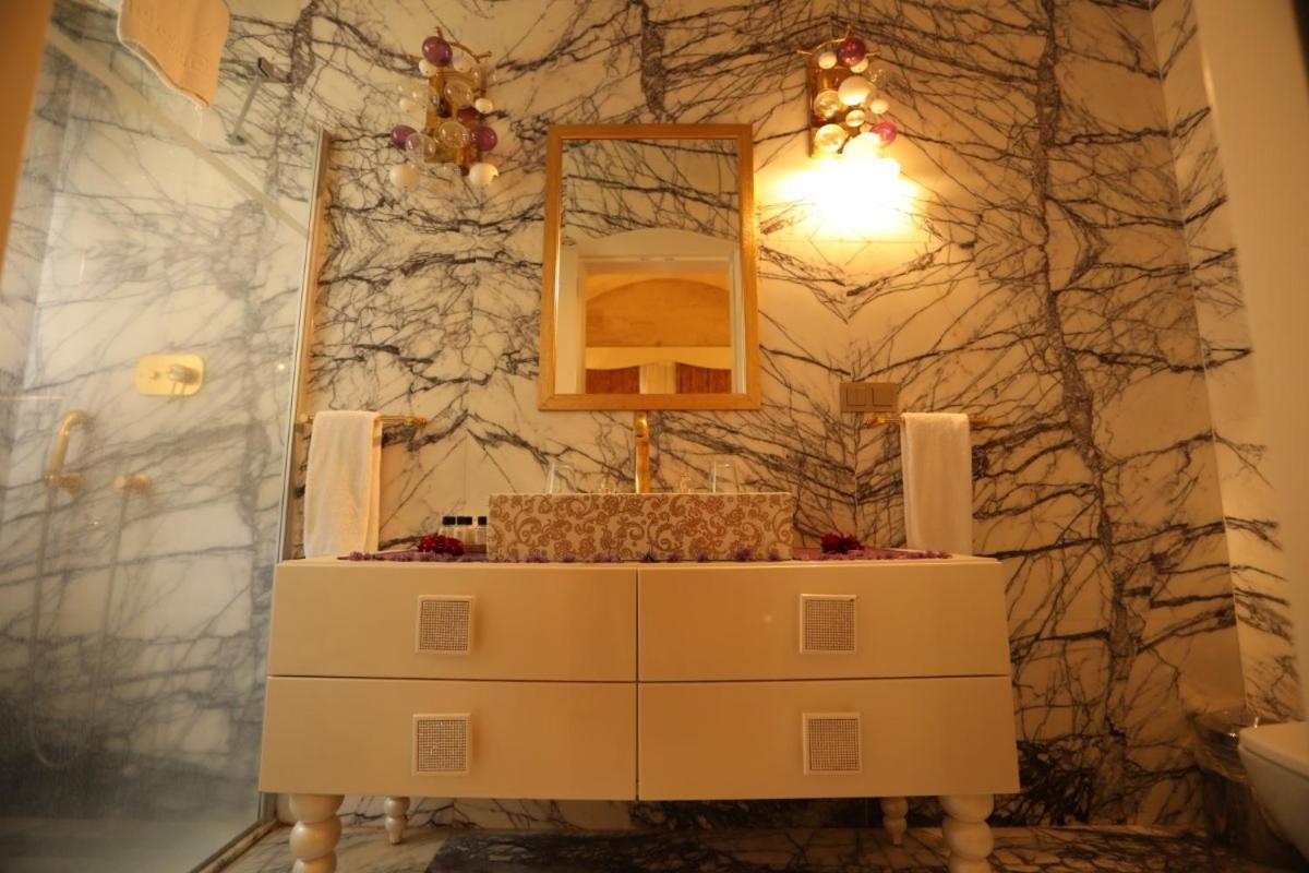 อนาทีลีน บูทิก เคฟ โฮเต็ล Hotel อุตชิซาร์ ภายนอก รูปภาพ