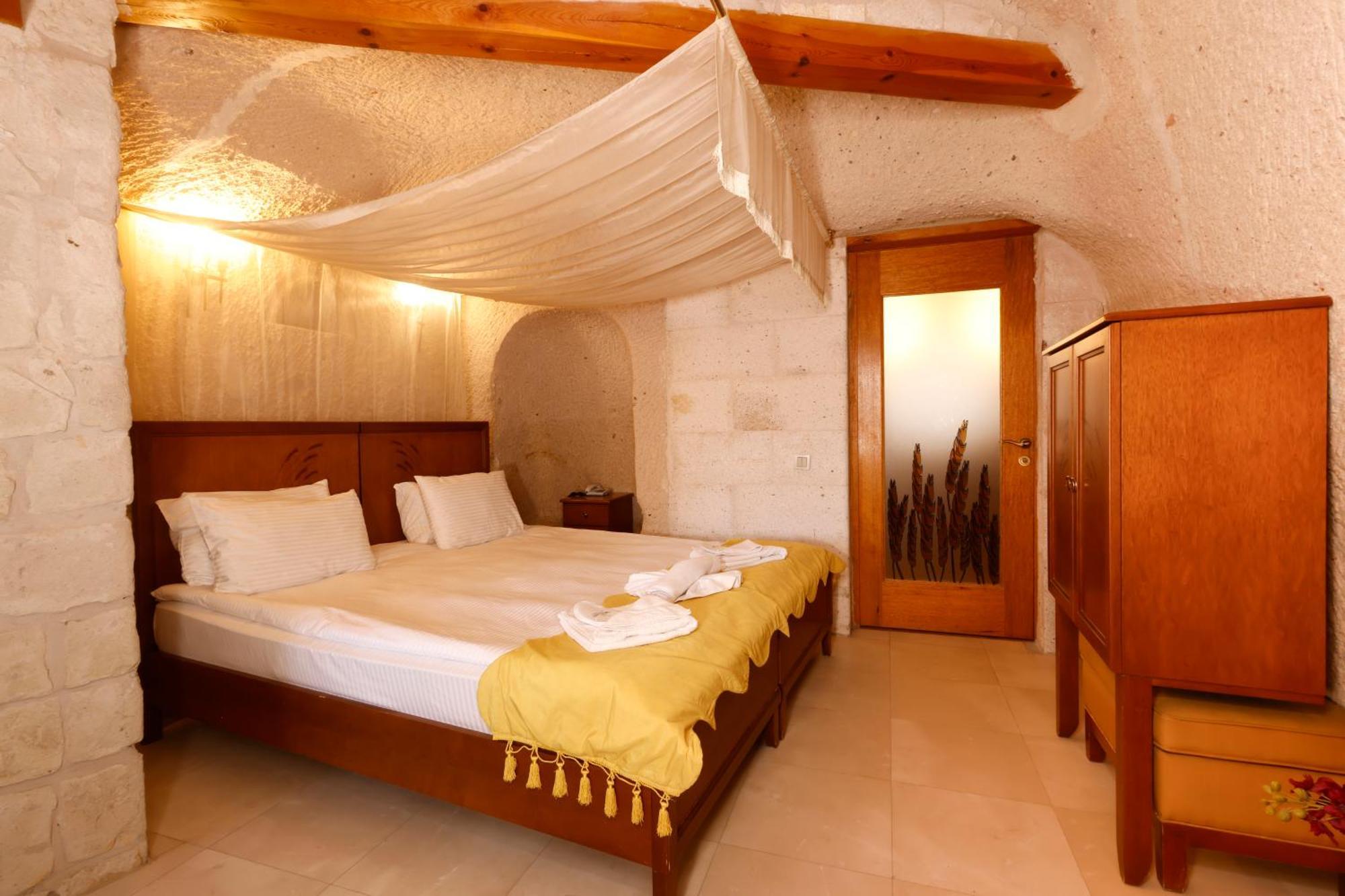 อนาทีลีน บูทิก เคฟ โฮเต็ล Hotel อุตชิซาร์ ภายนอก รูปภาพ