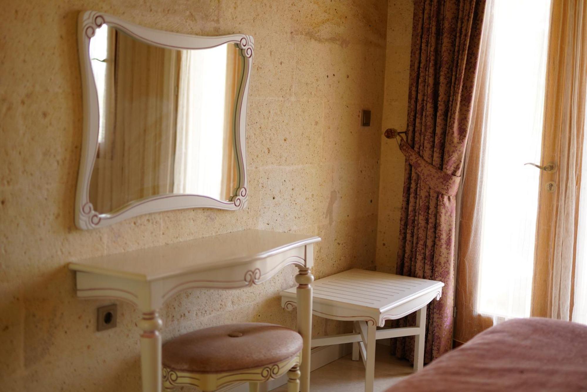 อนาทีลีน บูทิก เคฟ โฮเต็ล Hotel อุตชิซาร์ ภายนอก รูปภาพ