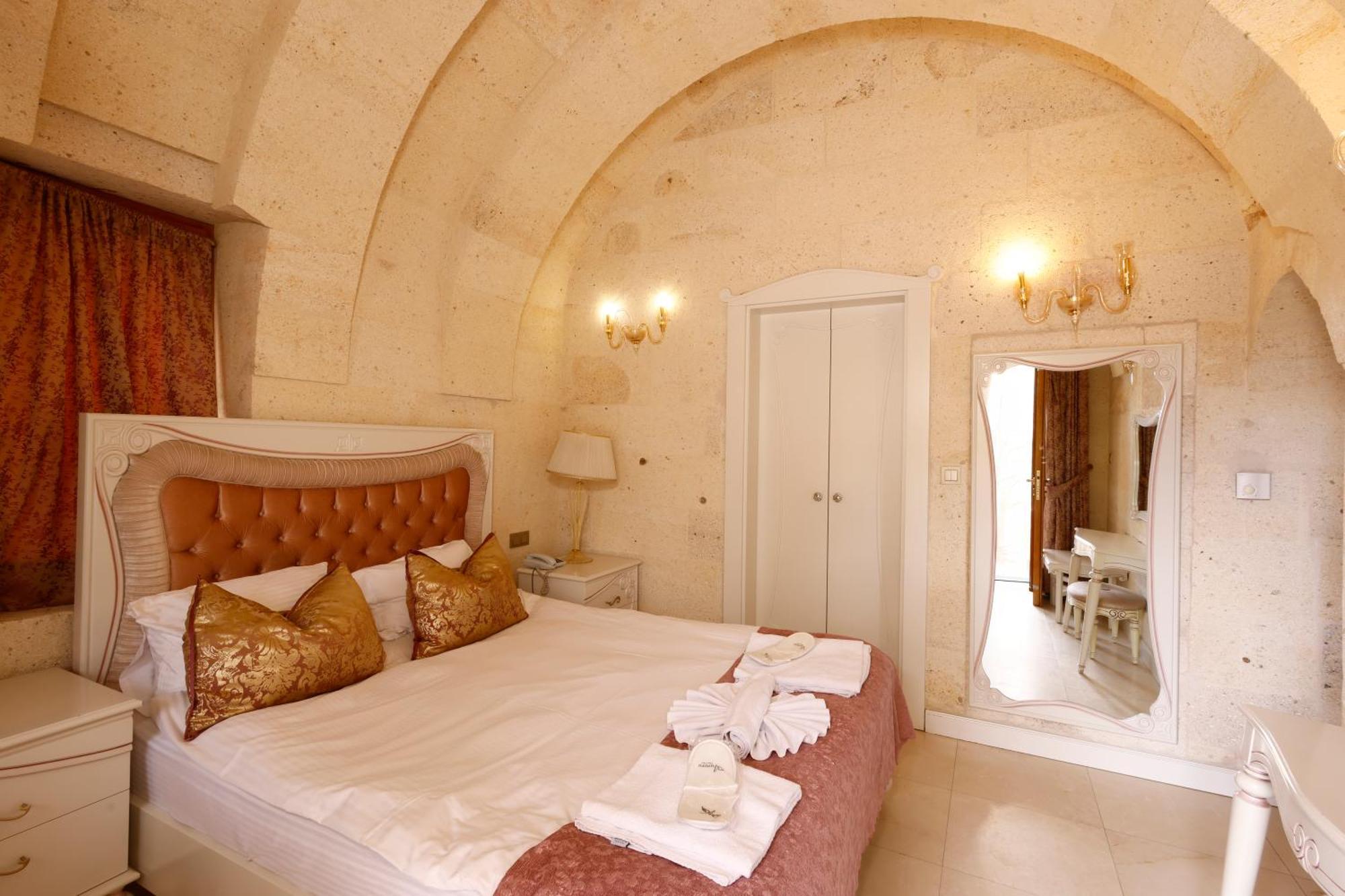 อนาทีลีน บูทิก เคฟ โฮเต็ล Hotel อุตชิซาร์ ภายนอก รูปภาพ