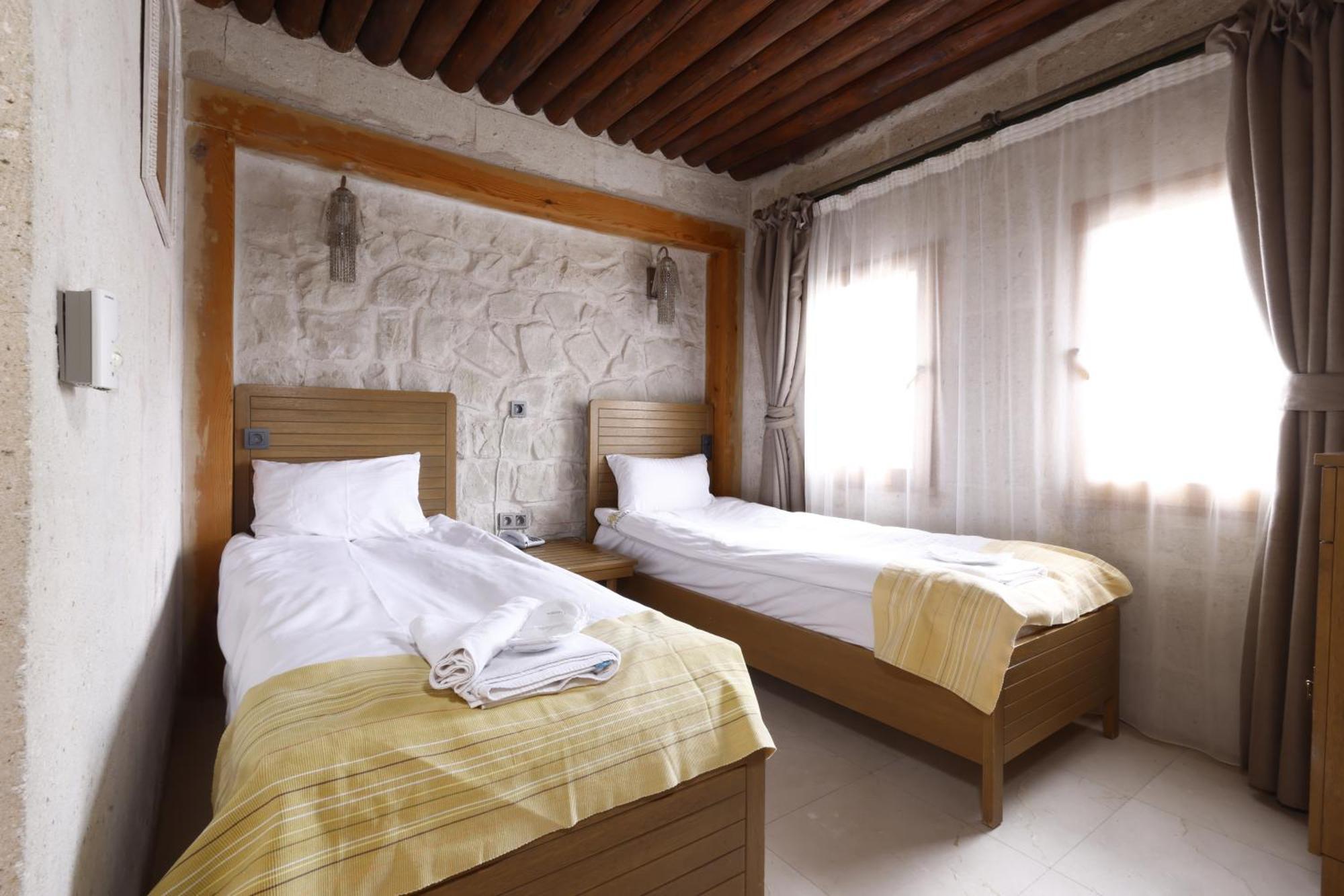 อนาทีลีน บูทิก เคฟ โฮเต็ล Hotel อุตชิซาร์ ภายนอก รูปภาพ