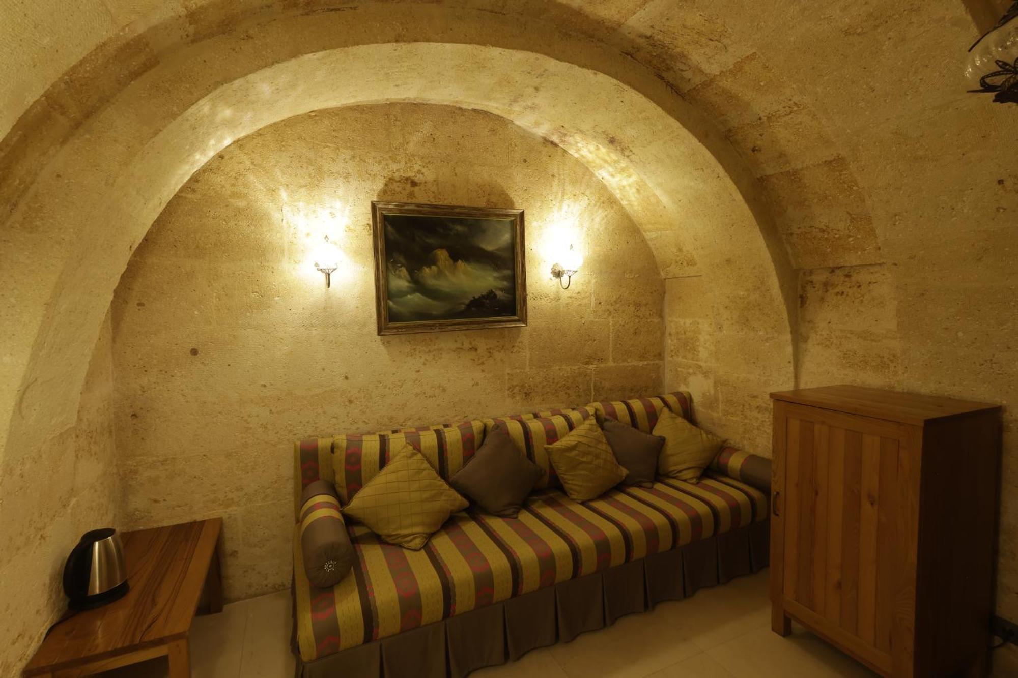 อนาทีลีน บูทิก เคฟ โฮเต็ล Hotel อุตชิซาร์ ภายนอก รูปภาพ