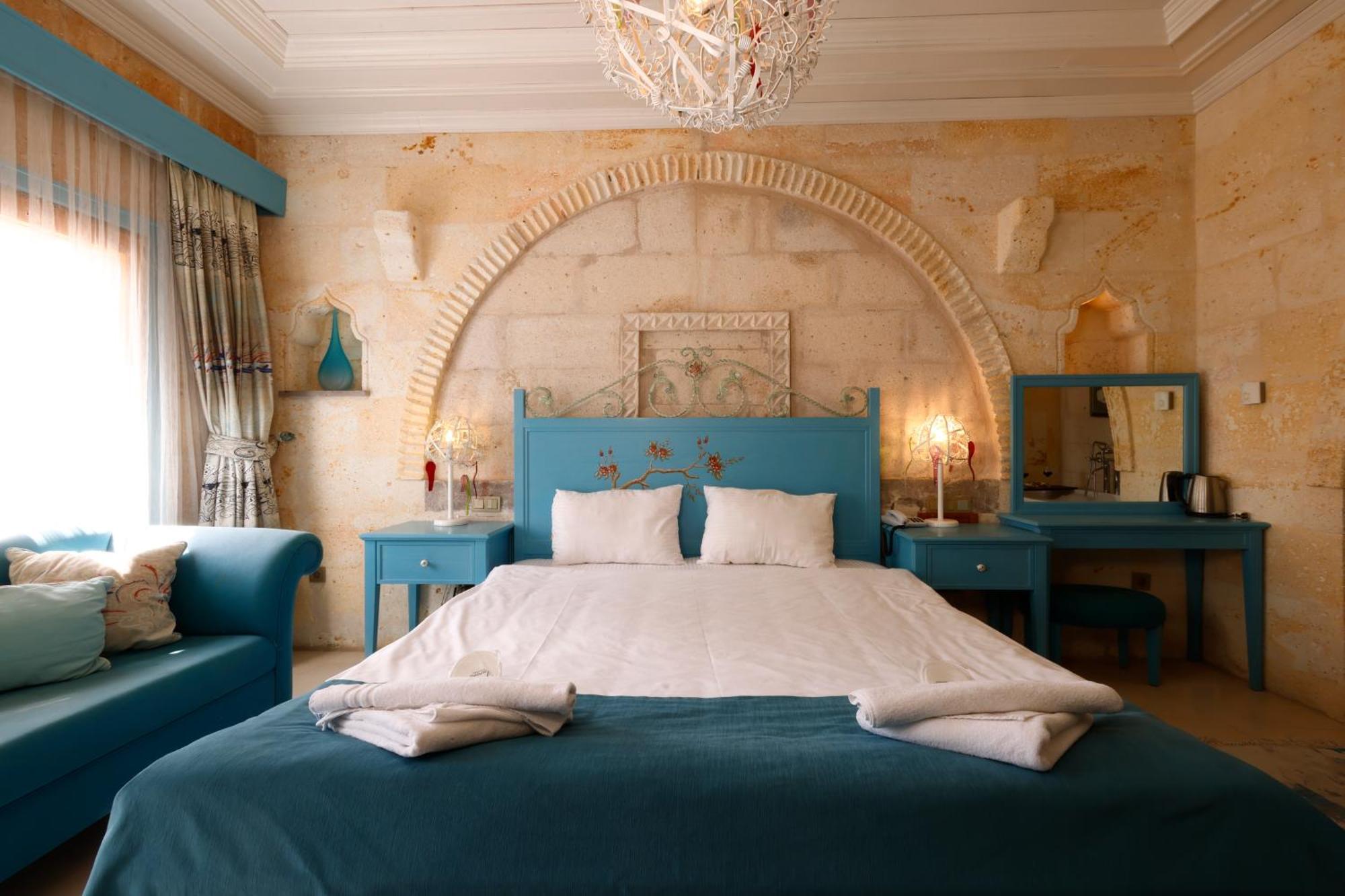 อนาทีลีน บูทิก เคฟ โฮเต็ล Hotel อุตชิซาร์ ภายนอก รูปภาพ