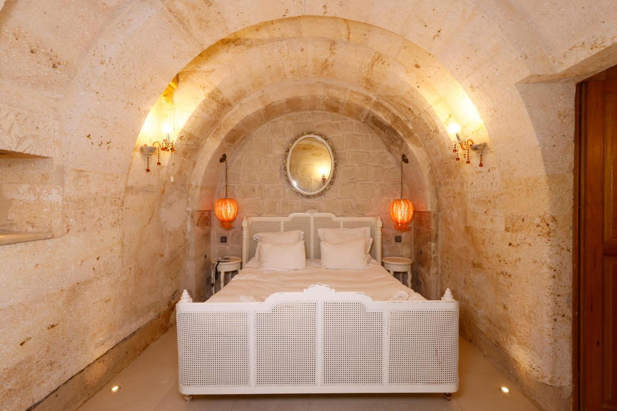 อนาทีลีน บูทิก เคฟ โฮเต็ล Hotel อุตชิซาร์ ภายนอก รูปภาพ