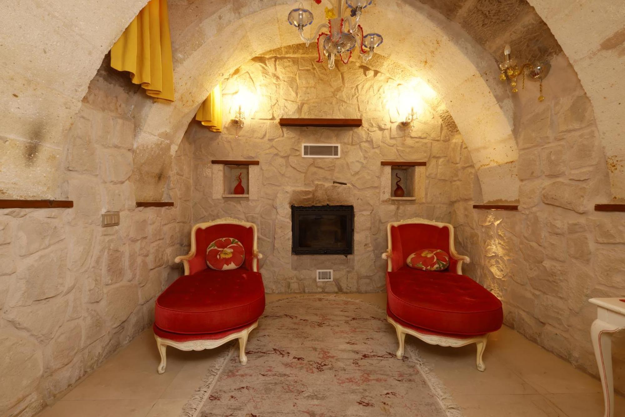 อนาทีลีน บูทิก เคฟ โฮเต็ล Hotel อุตชิซาร์ ภายนอก รูปภาพ